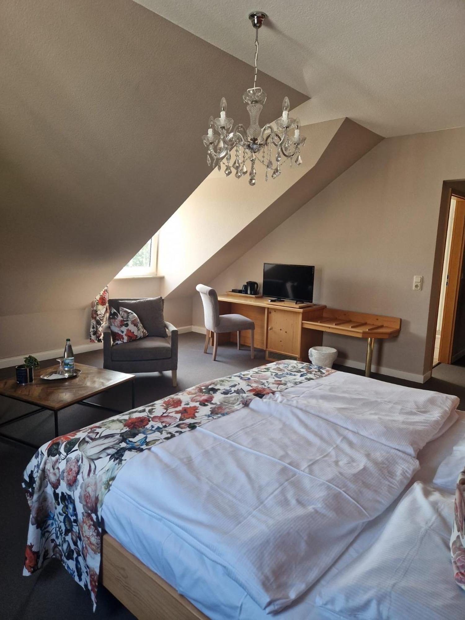 Hildebrandts Landhotel Klettbach ภายนอก รูปภาพ