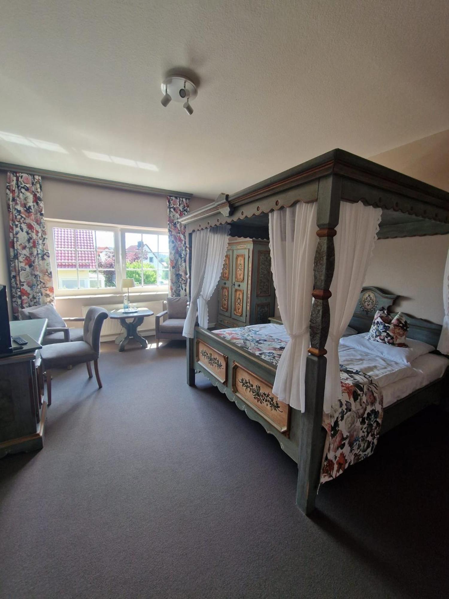 Hildebrandts Landhotel Klettbach ภายนอก รูปภาพ