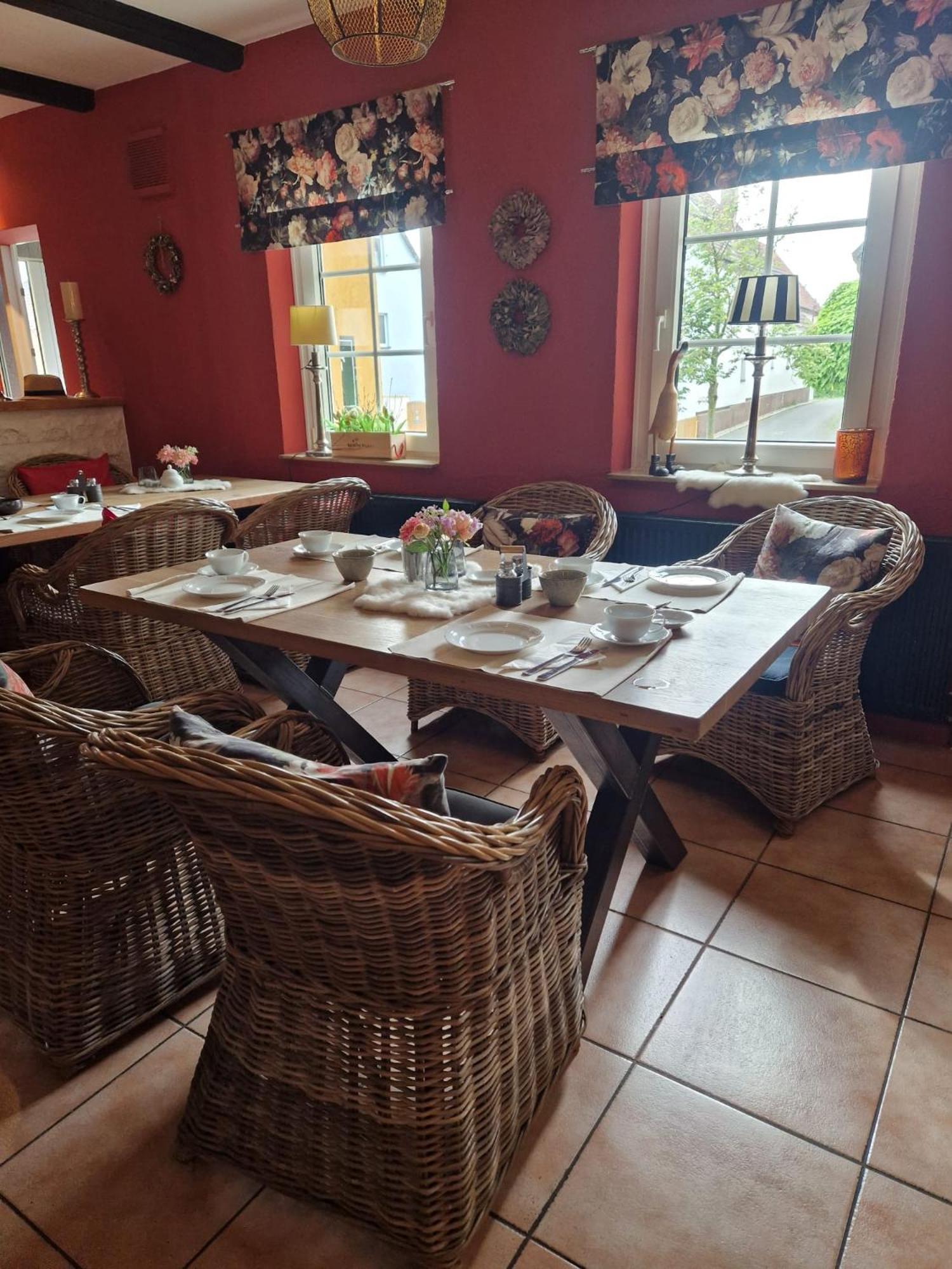 Hildebrandts Landhotel Klettbach ภายนอก รูปภาพ